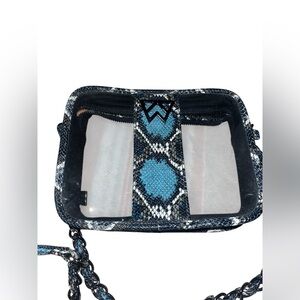 Kelly Wynne  Elegant Blue and Black Crossbody Bag